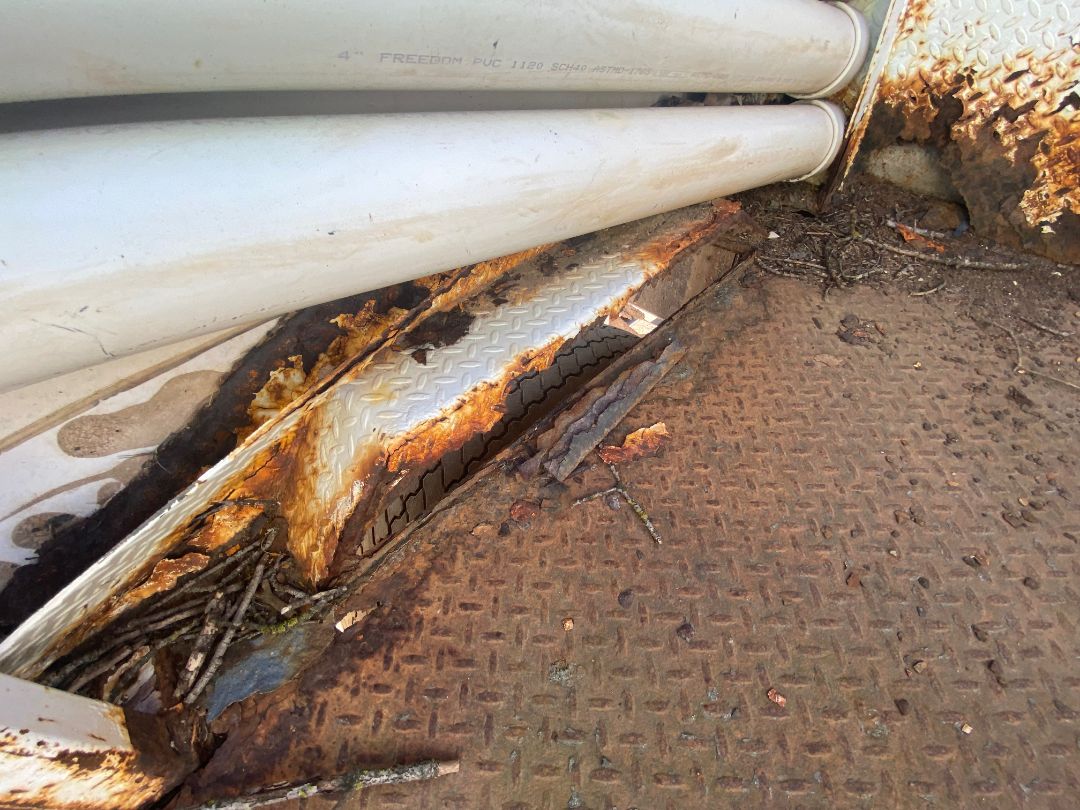 2004 GMC T7500 - Image 40